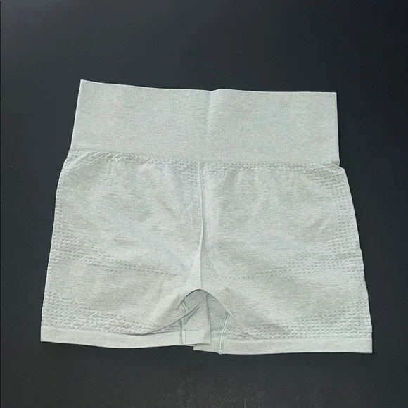 Gymshark shorts light teal - Picture 2 of 2